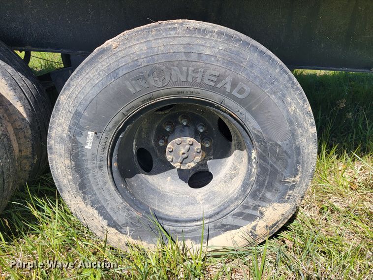 image for item II9004 1997 Bales Fabrication  equipment trailer