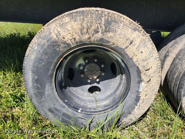 image for item II9004 1997 Bales Fabrication  equipment trailer