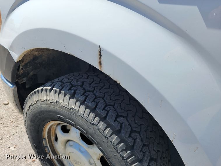 image for item II9015 2013 Ford F150  SuperCab pickup truck