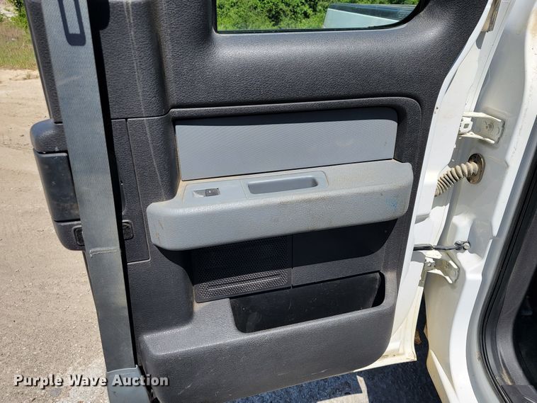 image for item II9015 2013 Ford F150  SuperCab pickup truck