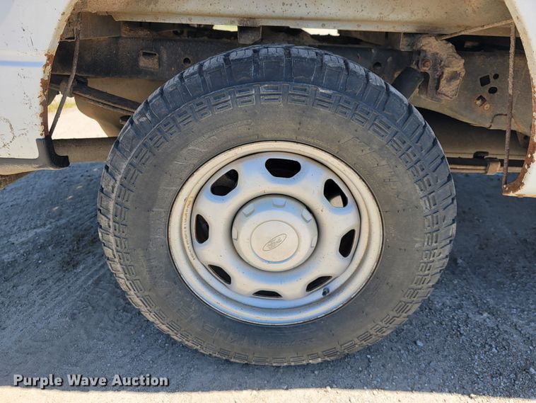 image for item II9015 2013 Ford F150  SuperCab pickup truck