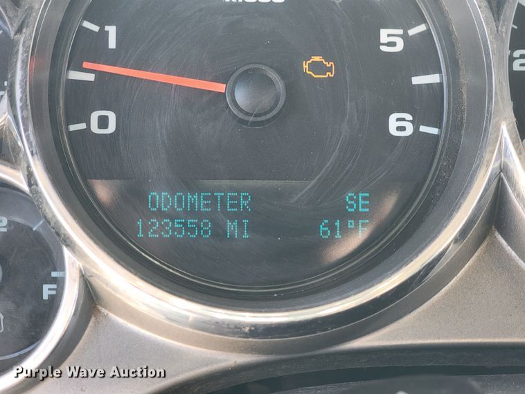 image for item II9016 2011 Chevrolet Silverado 1500  Crew Cab pickup truck