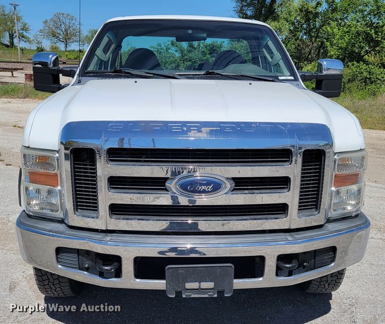 image for item II9017 2010 Ford F250 Super Duty  pickup truck