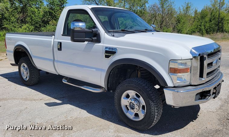 image for item II9017 2010 Ford F250 Super Duty  pickup truck