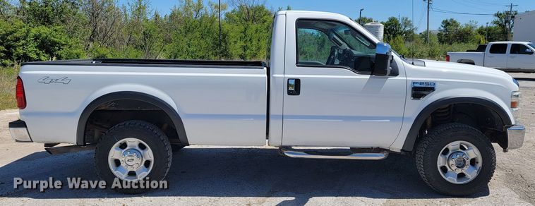 image for item II9017 2010 Ford F250 Super Duty  pickup truck