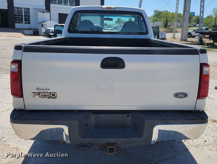 image for item II9017 2010 Ford F250 Super Duty  pickup truck