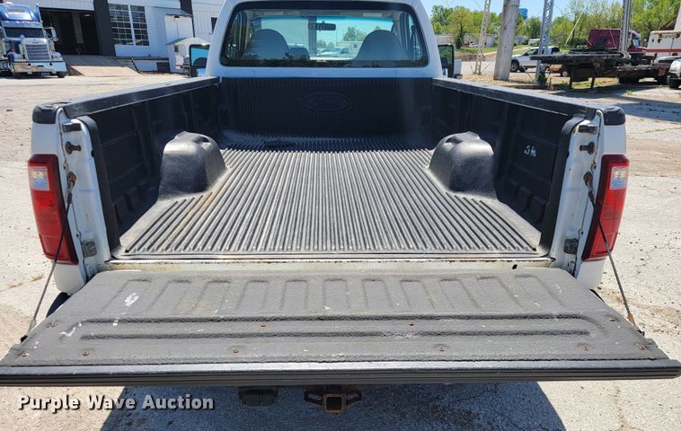 image for item II9017 2010 Ford F250 Super Duty  pickup truck