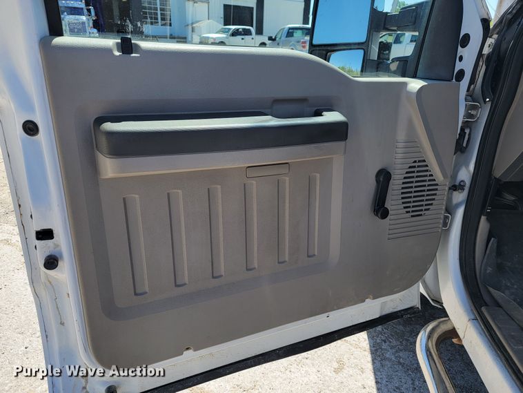 image for item II9017 2010 Ford F250 Super Duty  pickup truck