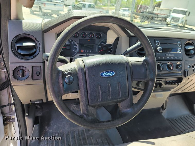 image for item II9017 2010 Ford F250 Super Duty  pickup truck