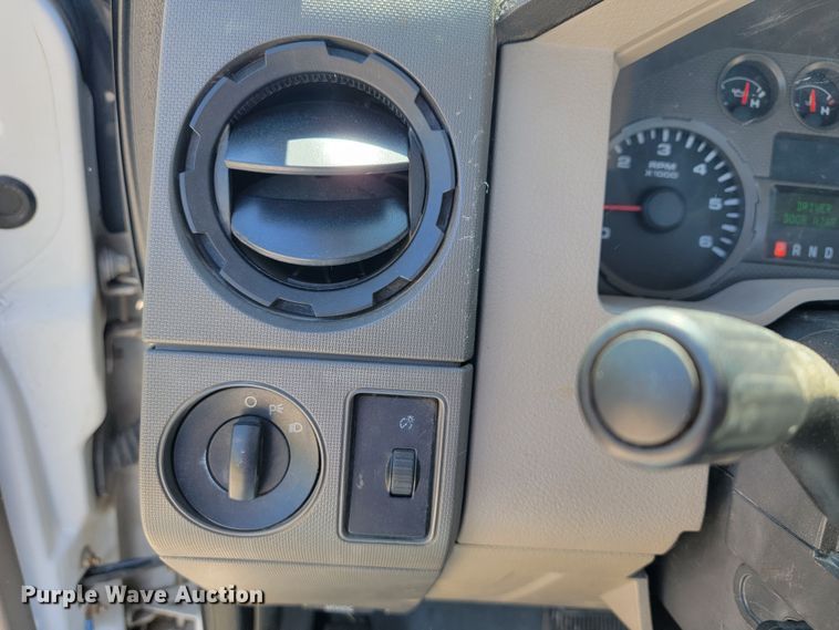 image for item II9017 2010 Ford F250 Super Duty  pickup truck