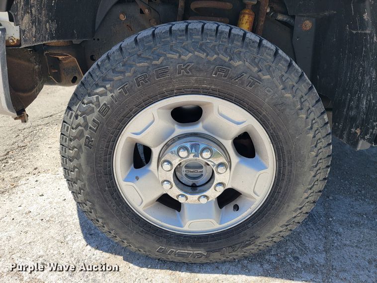 image for item II9017 2010 Ford F250 Super Duty  pickup truck