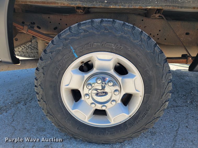 image for item II9017 2010 Ford F250 Super Duty  pickup truck