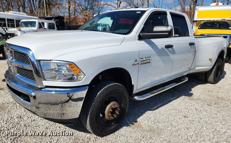 image for item JB9617 2016 Dodge Ram 3500HD  Crew Cab pickup truck