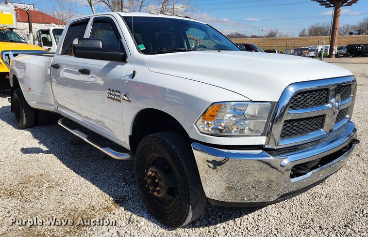 image for item JB9617 2016 Dodge Ram 3500HD  Crew Cab pickup truck