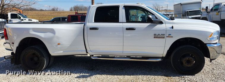 image for item JB9617 2016 Dodge Ram 3500HD  Crew Cab pickup truck
