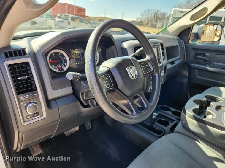 image for item JB9617 2016 Dodge Ram 3500HD  Crew Cab pickup truck