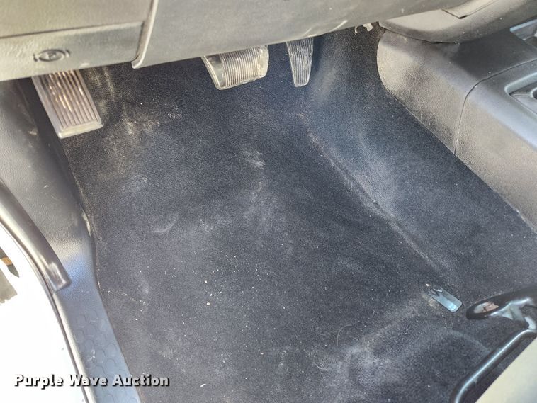 image for item JB9617 2016 Dodge Ram 3500HD  Crew Cab pickup truck