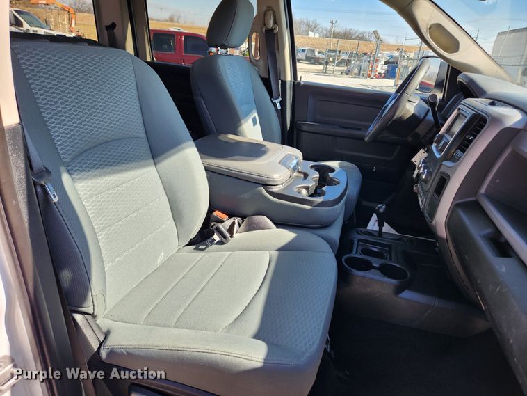 image for item JB9617 2016 Dodge Ram 3500HD  Crew Cab pickup truck