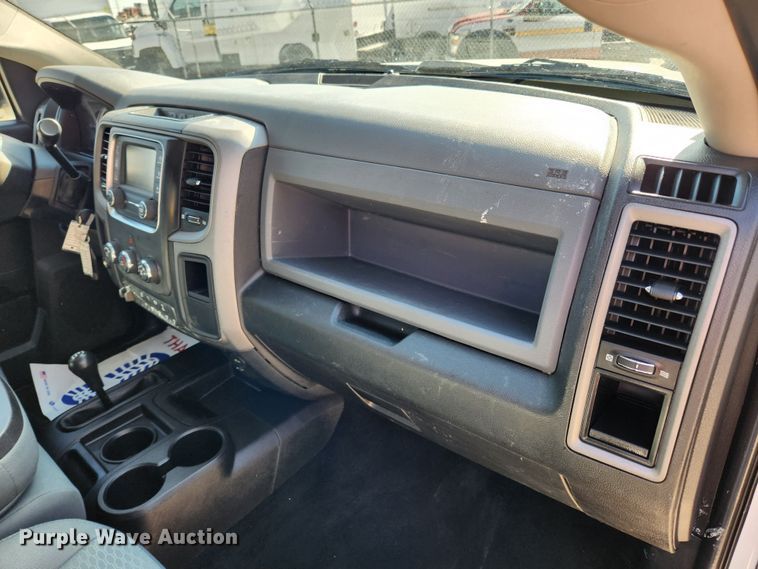 image for item JB9617 2016 Dodge Ram 3500HD  Crew Cab pickup truck