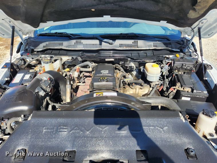 image for item JB9617 2016 Dodge Ram 3500HD  Crew Cab pickup truck