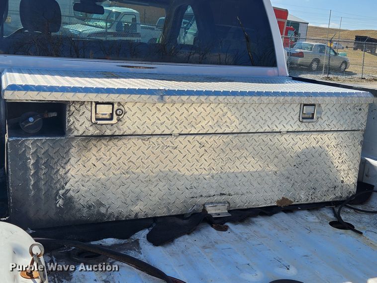 image for item JB9617 2016 Dodge Ram 3500HD  Crew Cab pickup truck