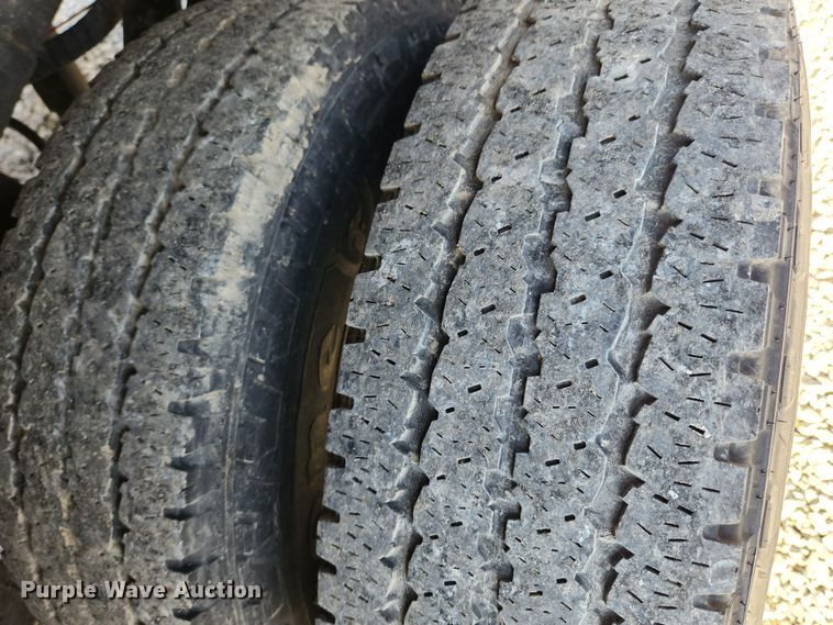 image for item JB9617 2016 Dodge Ram 3500HD  Crew Cab pickup truck