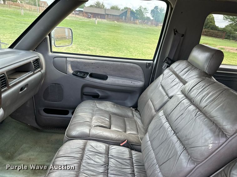 image for item JJ9929 1996 Dodge Ram 1500  SUV