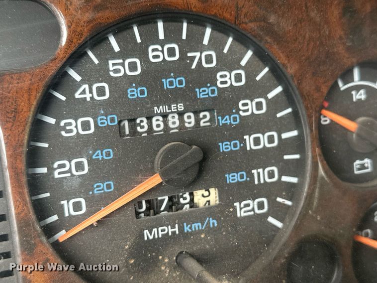 image for item JJ9929 1996 Dodge Ram 1500  SUV