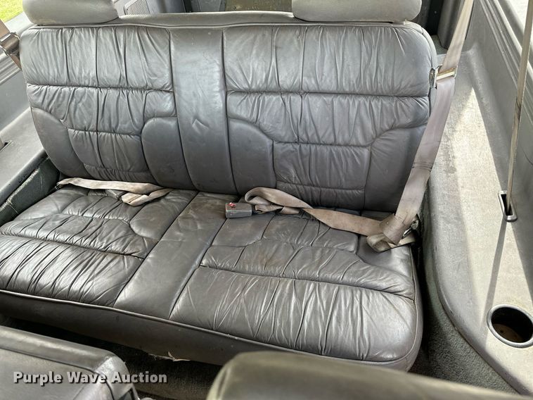 image for item JJ9929 1996 Dodge Ram 1500  SUV