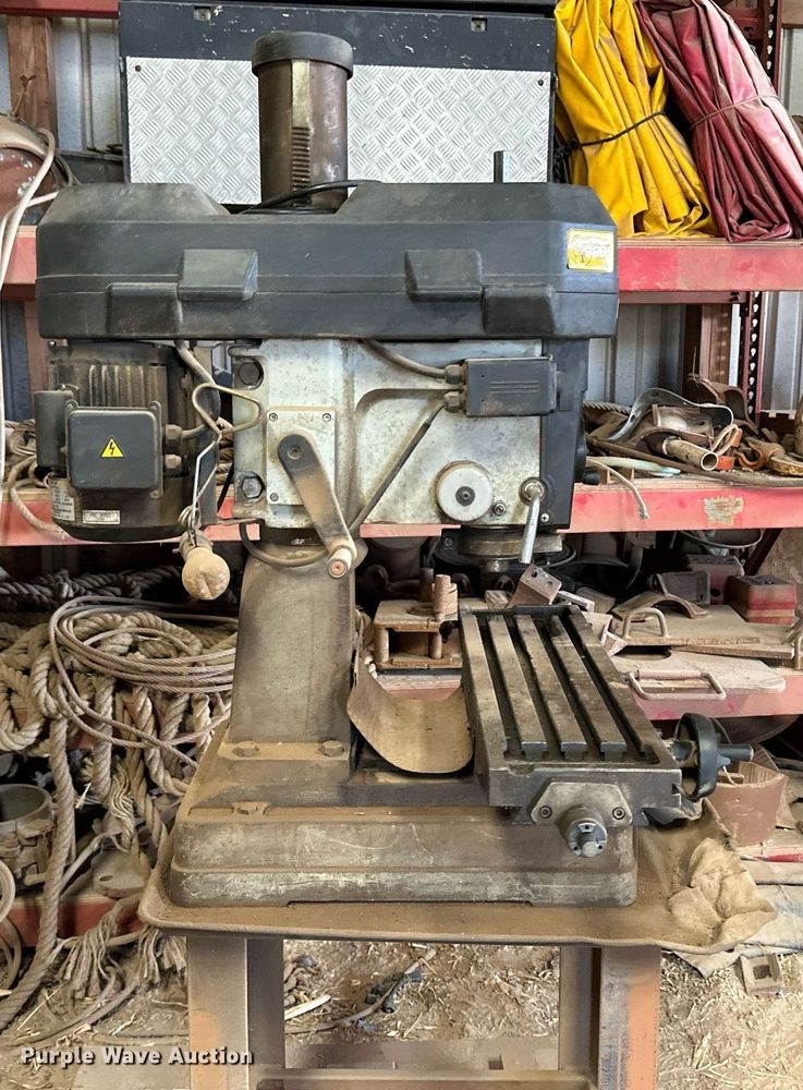 image for item JJ9932 Milling machine