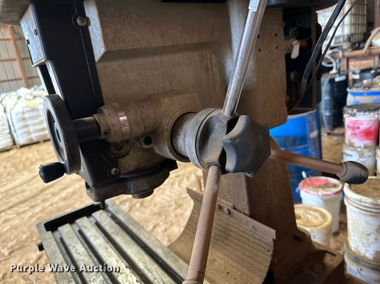 image for item JJ9932 Milling machine