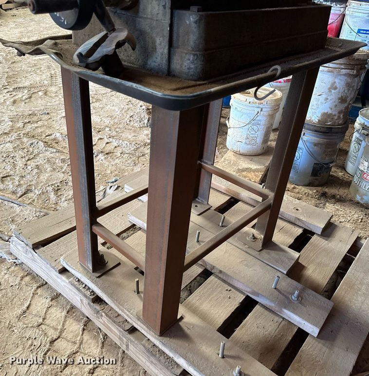 image for item JJ9932 Milling machine