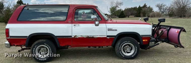 image for item JJ9937 1993 Dodge Ram Charger  SUV