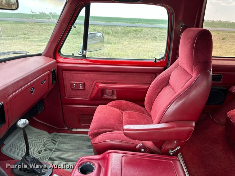 image for item JJ9937 1993 Dodge Ram Charger  SUV