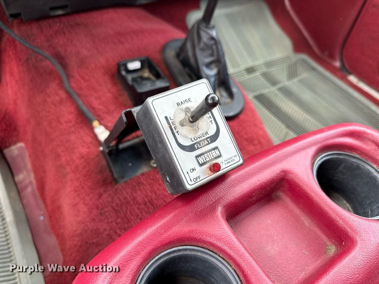 image for item JJ9937 1993 Dodge Ram Charger  SUV