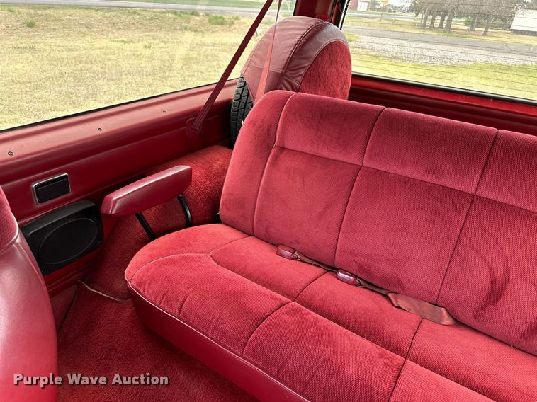 image for item JJ9937 1993 Dodge Ram Charger  SUV