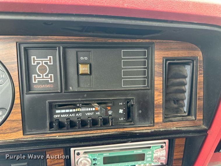 image for item JJ9937 1993 Dodge Ram Charger  SUV