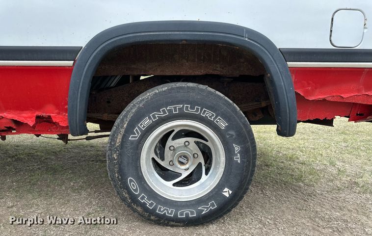 image for item JJ9937 1993 Dodge Ram Charger  SUV