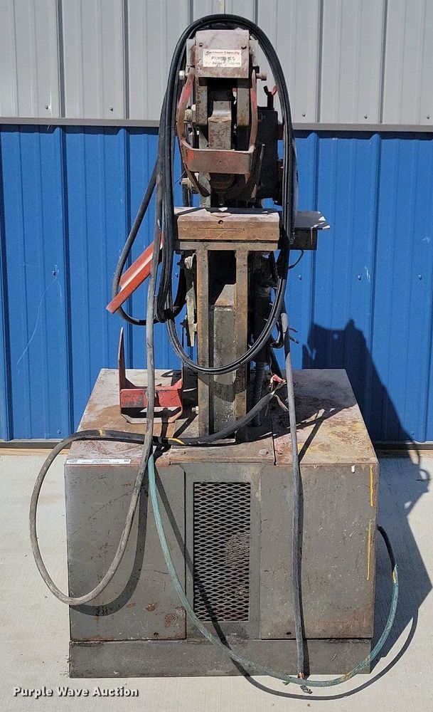 image for item JO9098 Edwards Jaws IV  iron worker