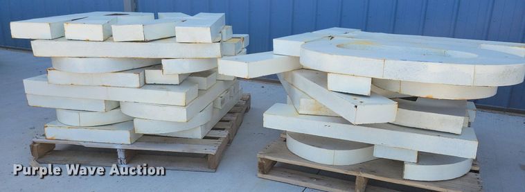 image for item JO9100 Finders keepers building sign