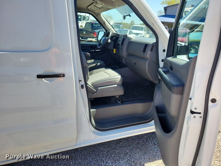 image for item JO9102 2016 Nissan NV 2500HD  van