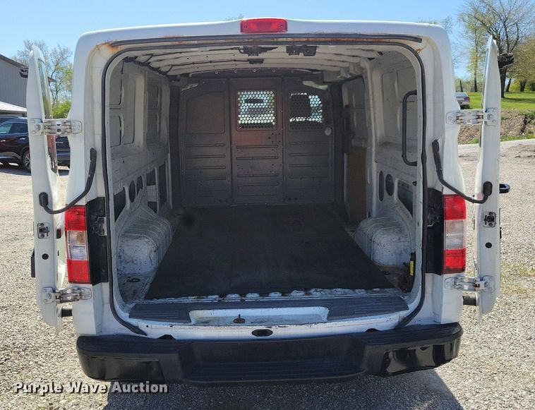 image for item JO9102 2016 Nissan NV 2500HD  van