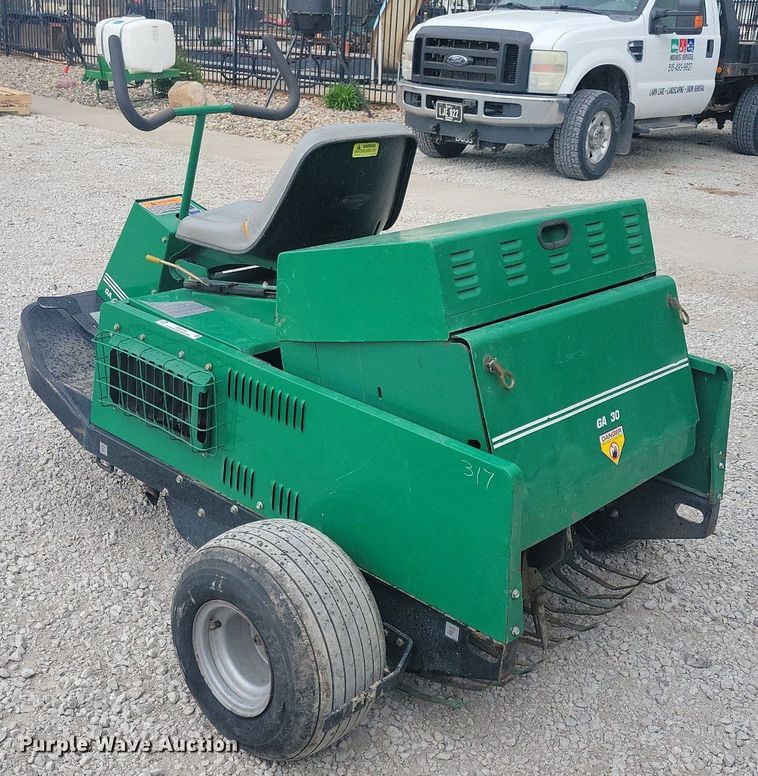 image for item JO9118 1996 Cushman GA30  aerator