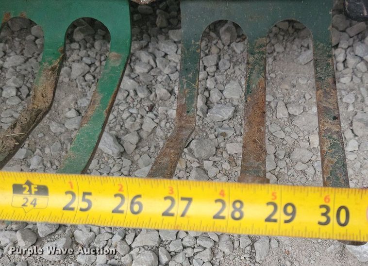 image for item JO9118 1996 Cushman GA30  aerator