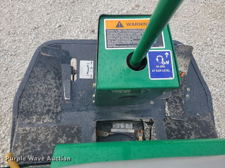 image for item JO9118 1996 Cushman GA30  aerator