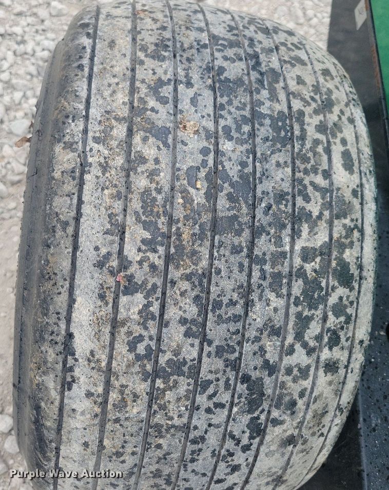 image for item JO9118 1996 Cushman GA30  aerator