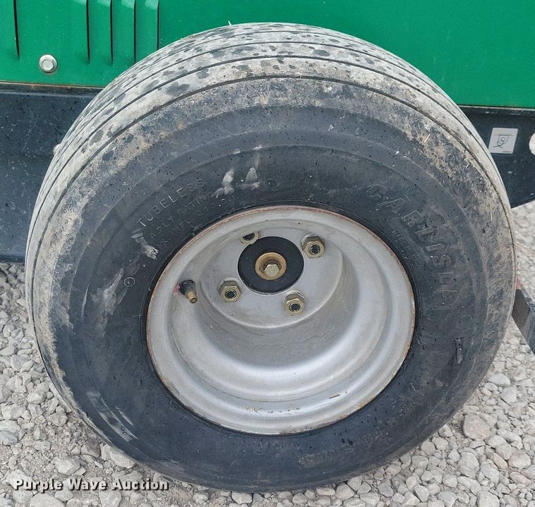 image for item JO9118 1996 Cushman GA30  aerator