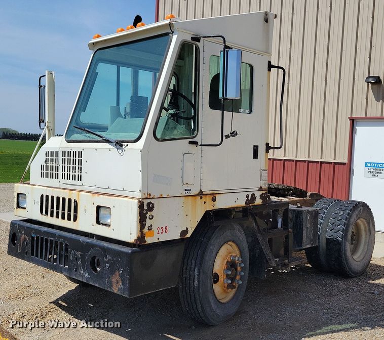 image for item JO9122 2006 Ottawa 30  yard truck