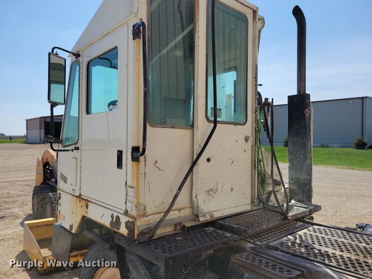 image for item JO9122 2006 Ottawa 30  yard truck