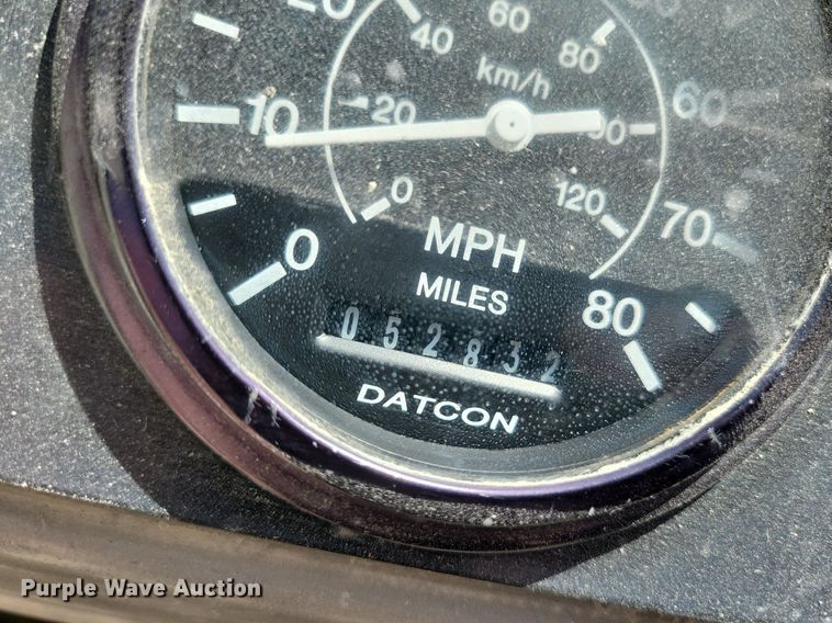 image for item JO9122 2006 Ottawa 30  yard truck